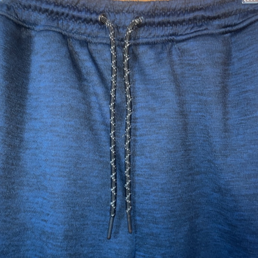 Burnside - Shorts - Zipper Pockets - Picture 2 of 6